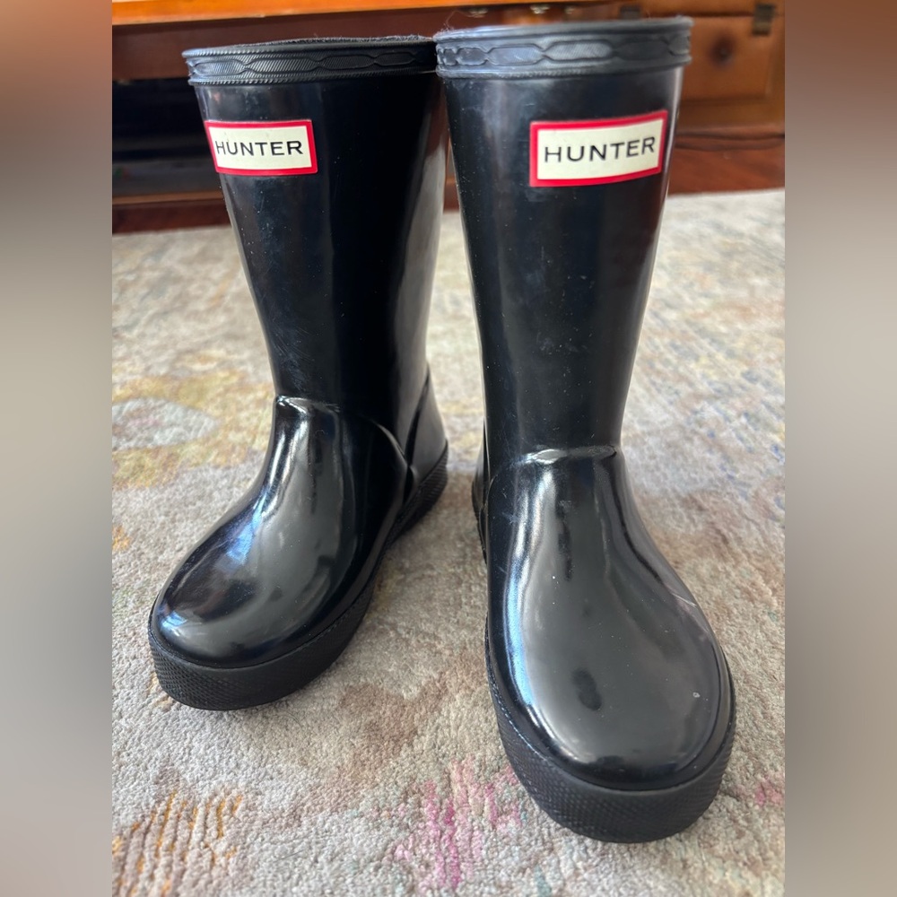 HUNTER Black Glossy Rain boots (TODDLER Sz 7)